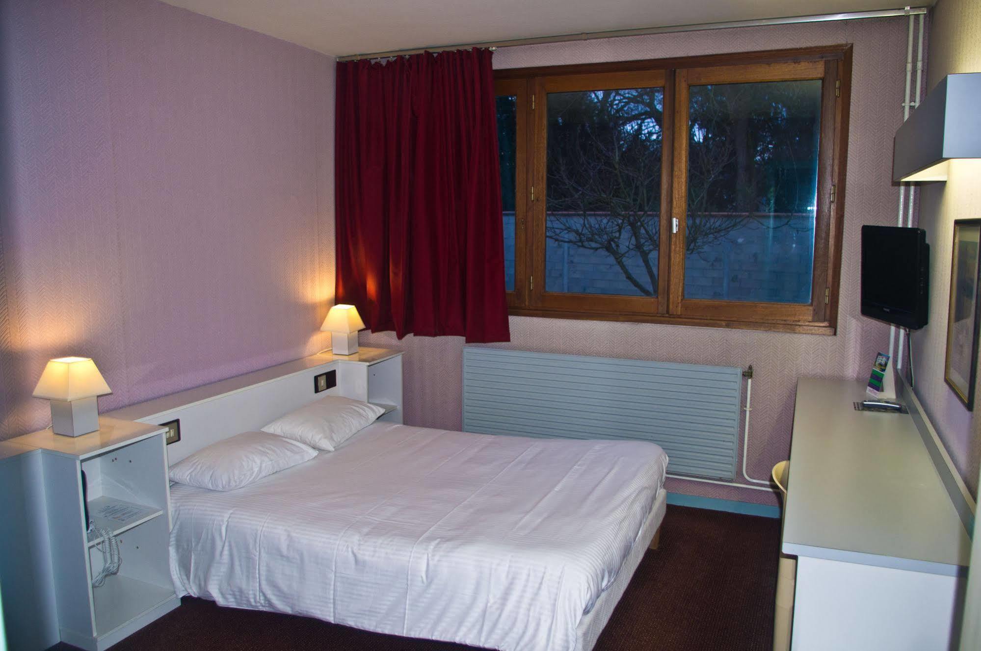 Promotel Saint-Jean-de-Braye Exterior foto